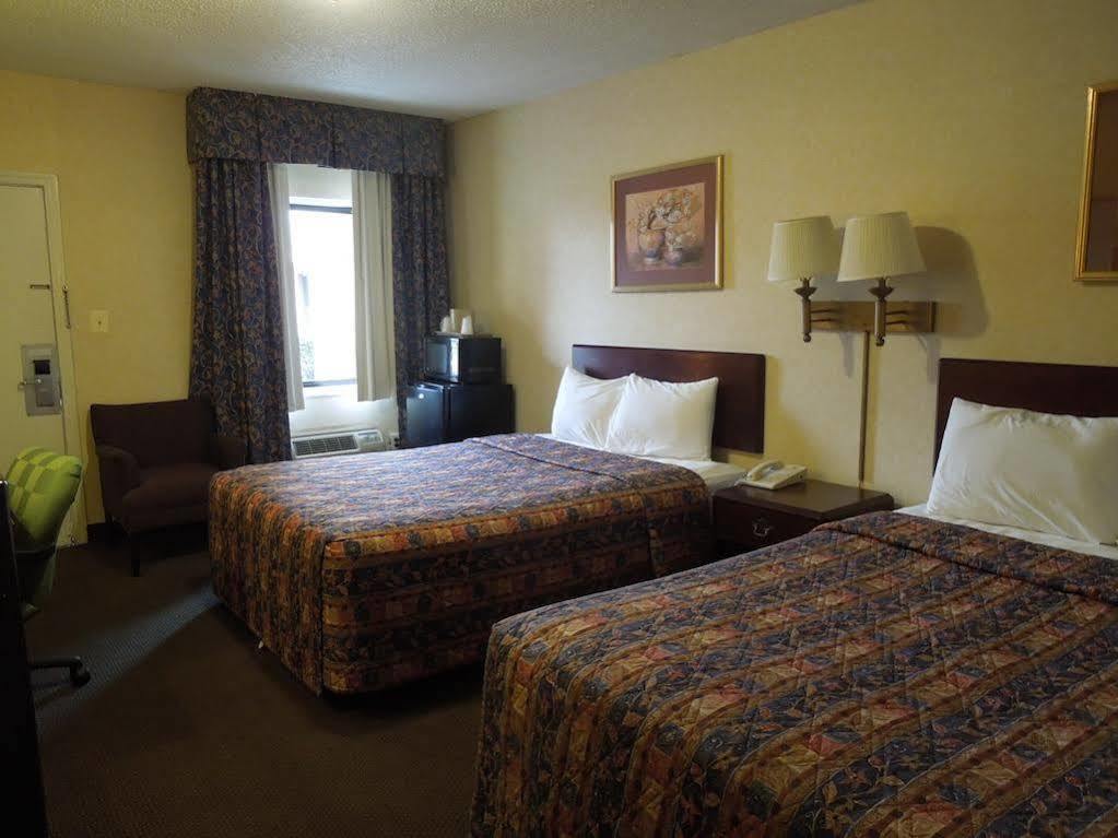 Budget Inn Falls Church Zewnętrze zdjęcie